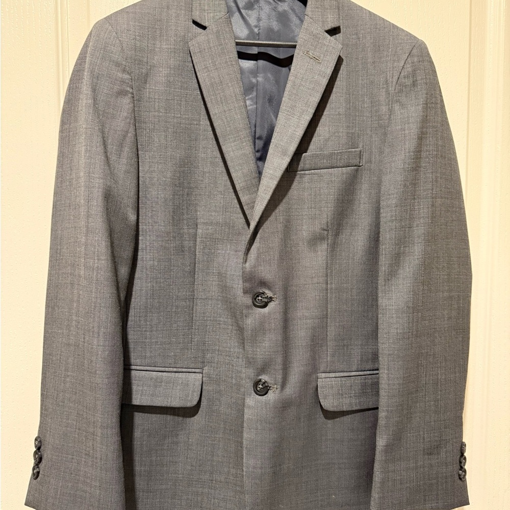 Class Club Gray Blazer & Pants Suit- Blazer with Notched Lapels
